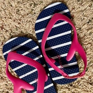 Old Navy pink and navy toddler flip flops